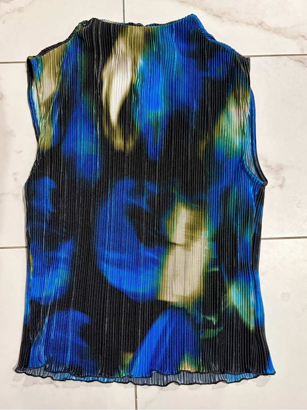Donna Karan Multi Color Sleeveless Pleated Mock Neck Top PS